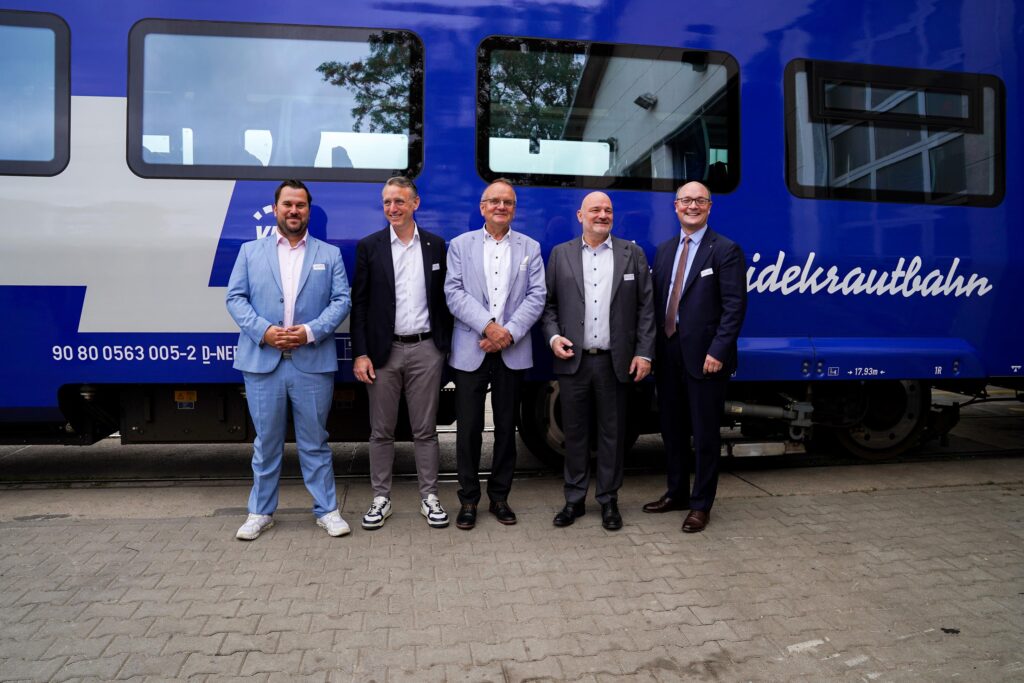 Präsentation der fertigen Wasserstofftankstelle für die Züge der NEB, Foto: NEB, Reichardt