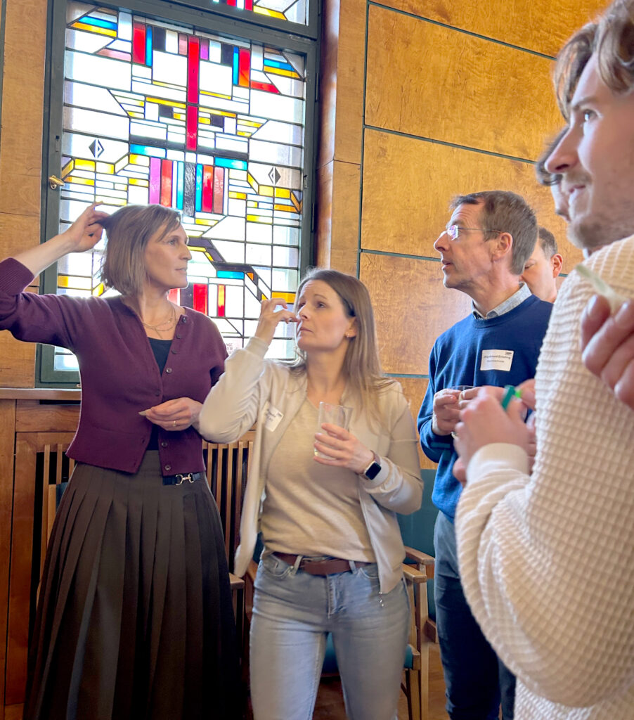 Aktive Diskussion der nächsten Schritte im Team NextStation, Foto: VBB GmbH