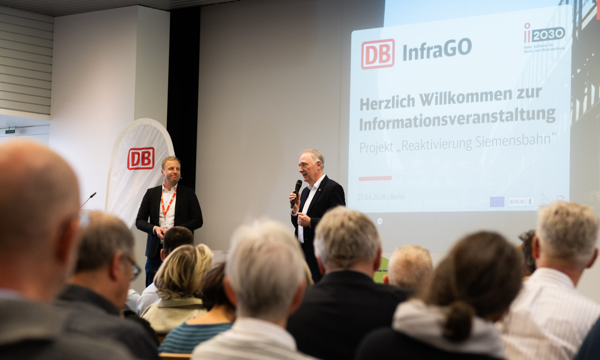 Zur neuen Siemensbahn Infoveranstaltung kamen über 200 interessierte Gäste, Foto DB InfraGO AG