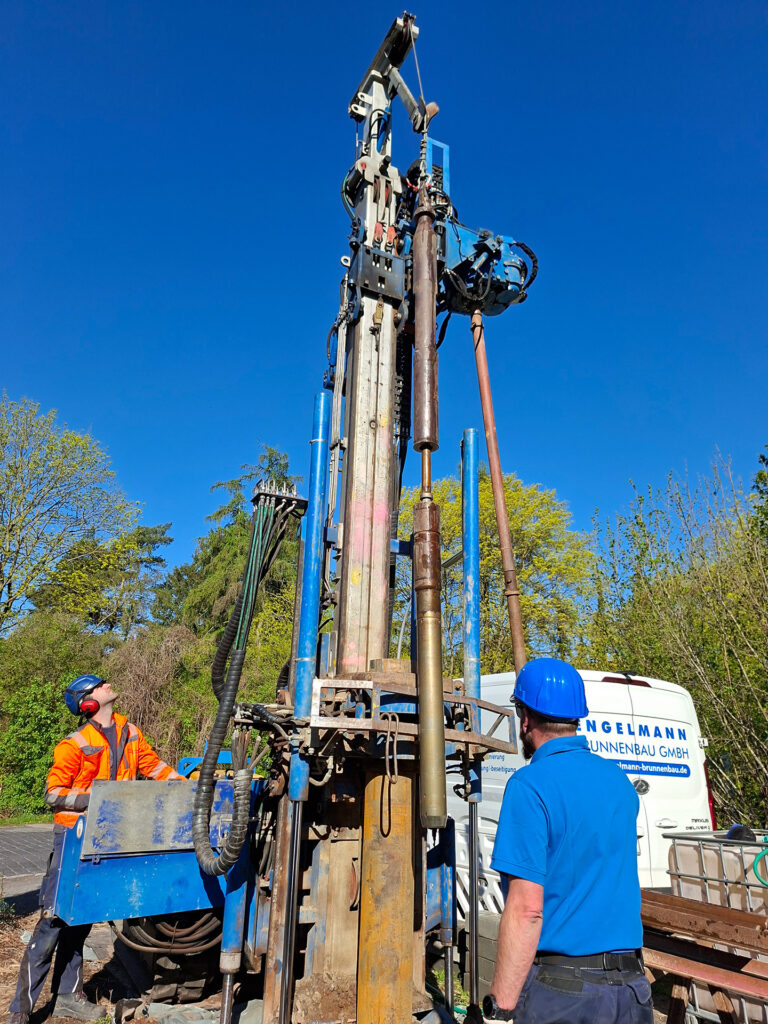 Durchführung einer Bohrung für 25 m. Foto: DB InfraGO AG