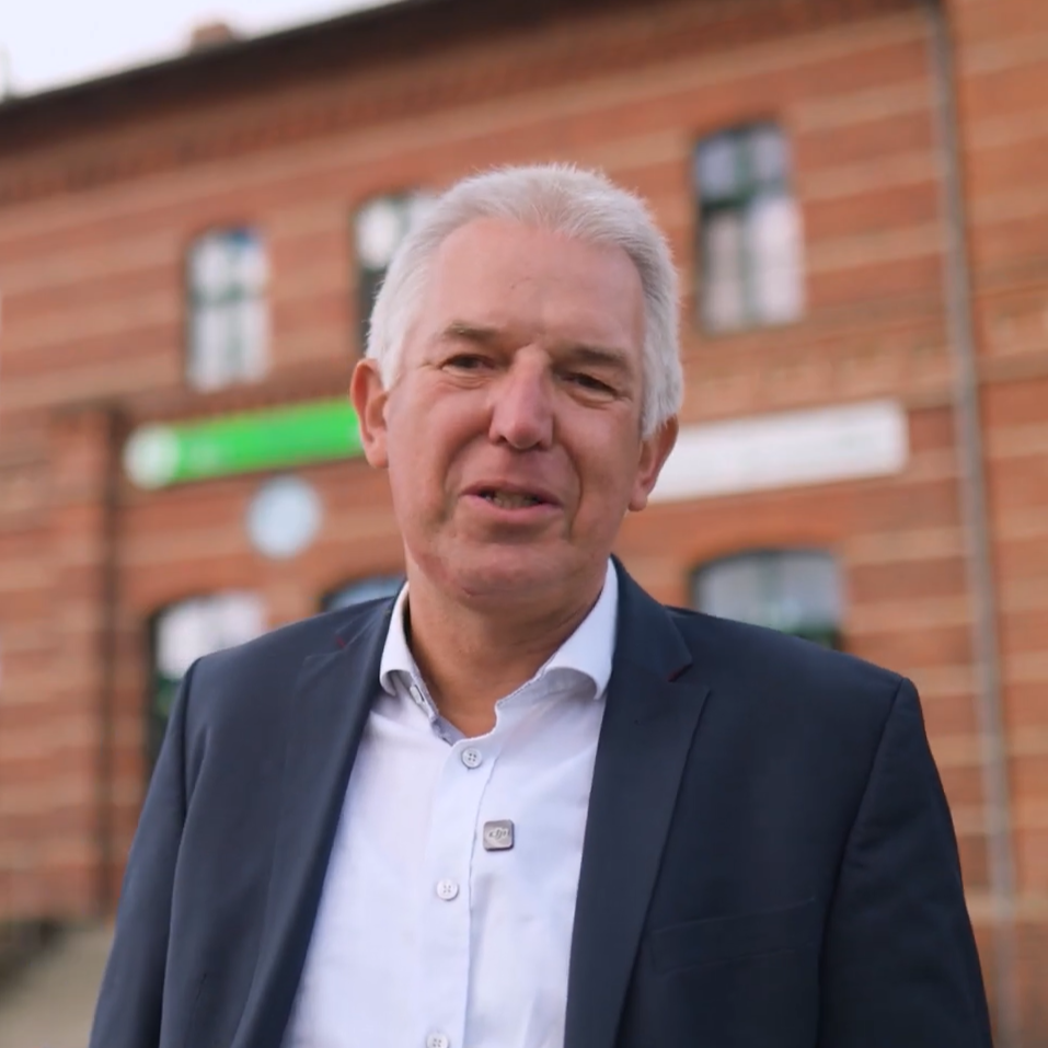 Michael Jakobs + Geschäftsführer WIS Wohnungsbaugesellschaft sowie Spreeweltenbad Lübbenau